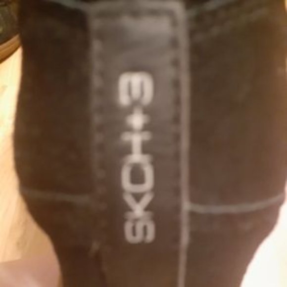 Skechers Hidden Wedge Heel Shoes - Picture 3 of 4